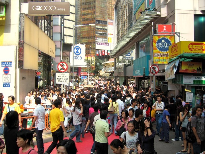 Crowd shopping