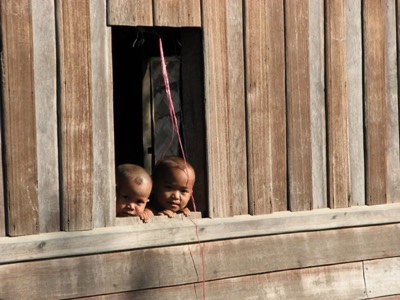 Curious katang children