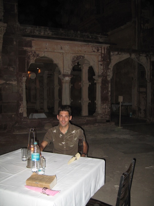 Dinning at the fort