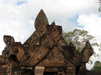 Entry gate at bantay srei temple