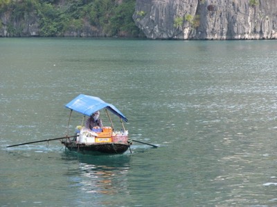 Floating convenience store