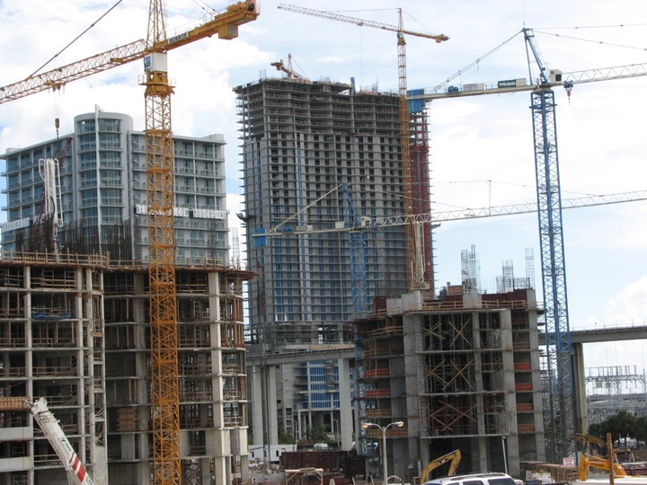Miami cranes