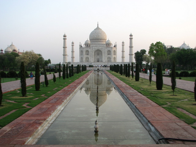 Taj mahal classic photo