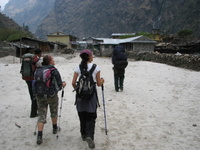 Entering_tal_village