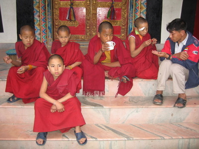 Monks_in_kathmandu